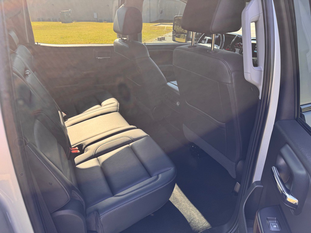 2018 GMC Sierra Image 14