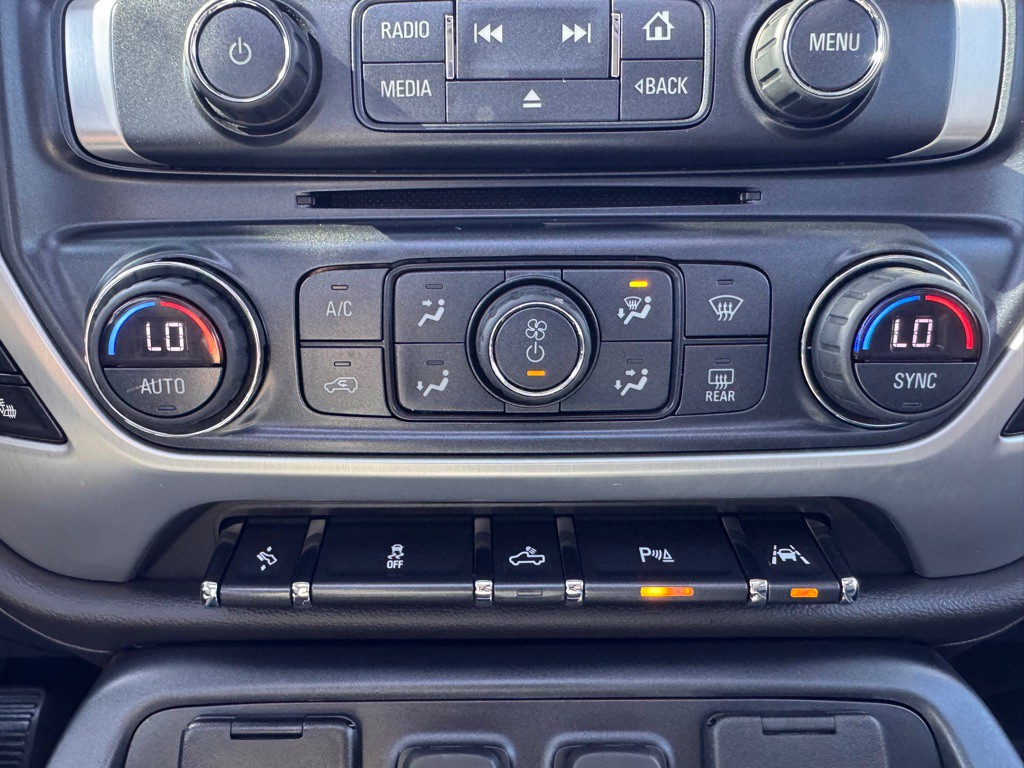 2018 GMC Sierra Image 17