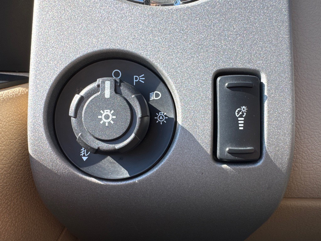2014 Ford F-250 Image 28