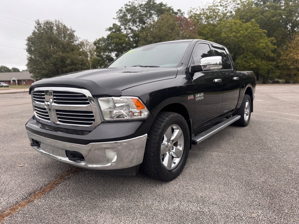 2015 RAM 1500 Image 3