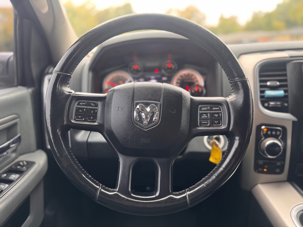 2015 RAM 1500 Image 10