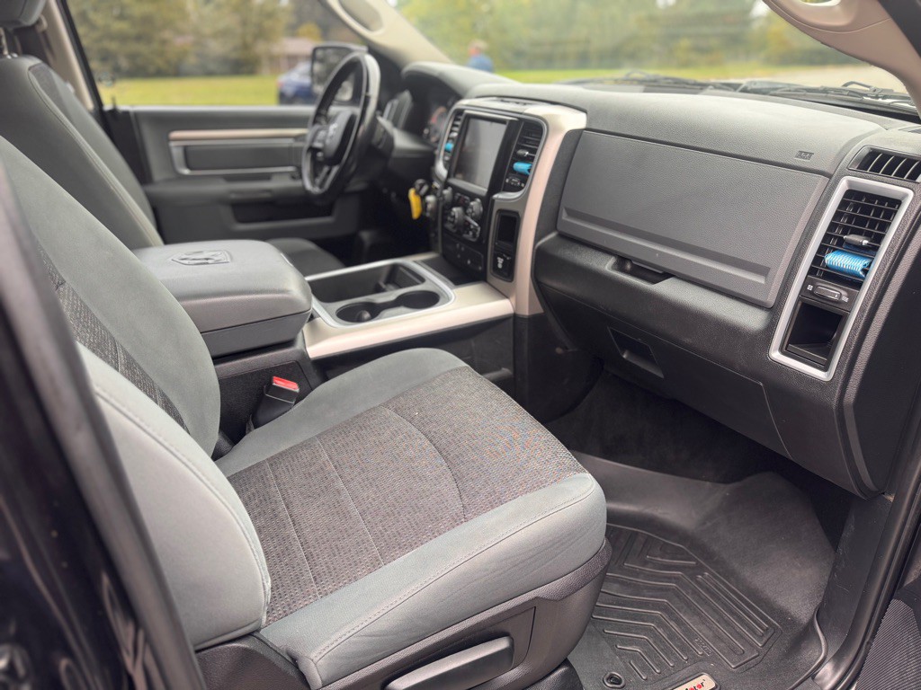 2015 RAM 1500 Image 13