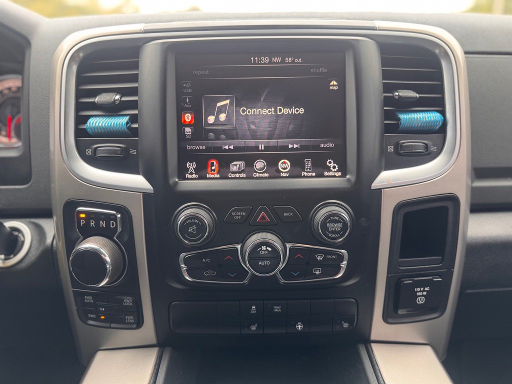 2015 RAM 1500 Image 17