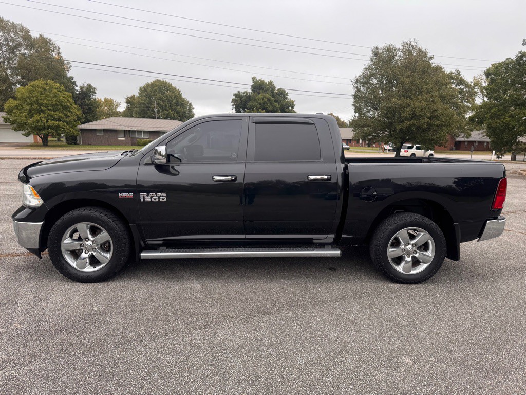 2015 RAM 1500 Image 4