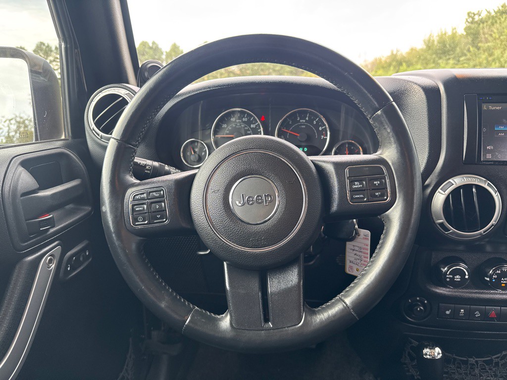 2014 Jeep Wrangler Unlimited Image 14