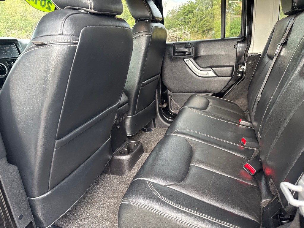 2014 Jeep Wrangler Unlimited Image 17