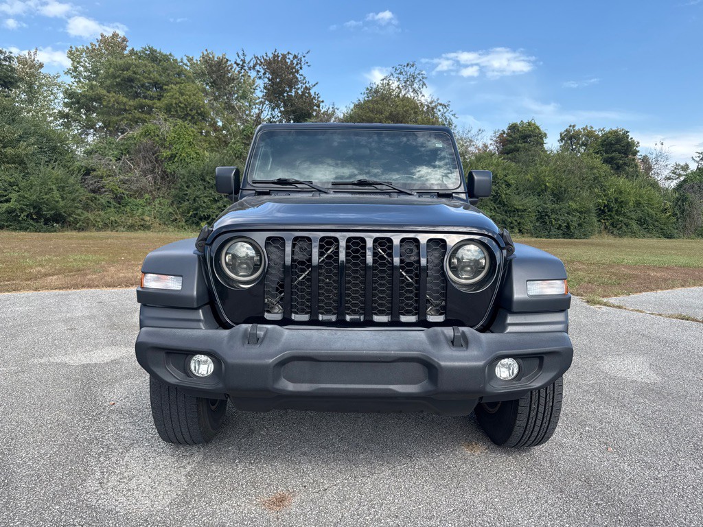 2020 Jeep Gladiator Image 2
