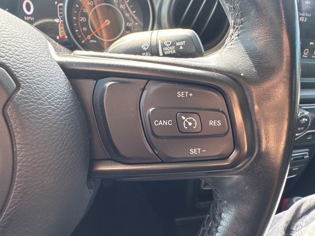 2020 Jeep Gladiator Image 25