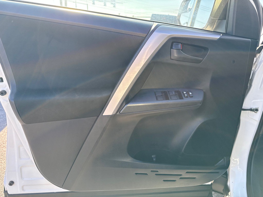 2018 Toyota Rav4 Image 10