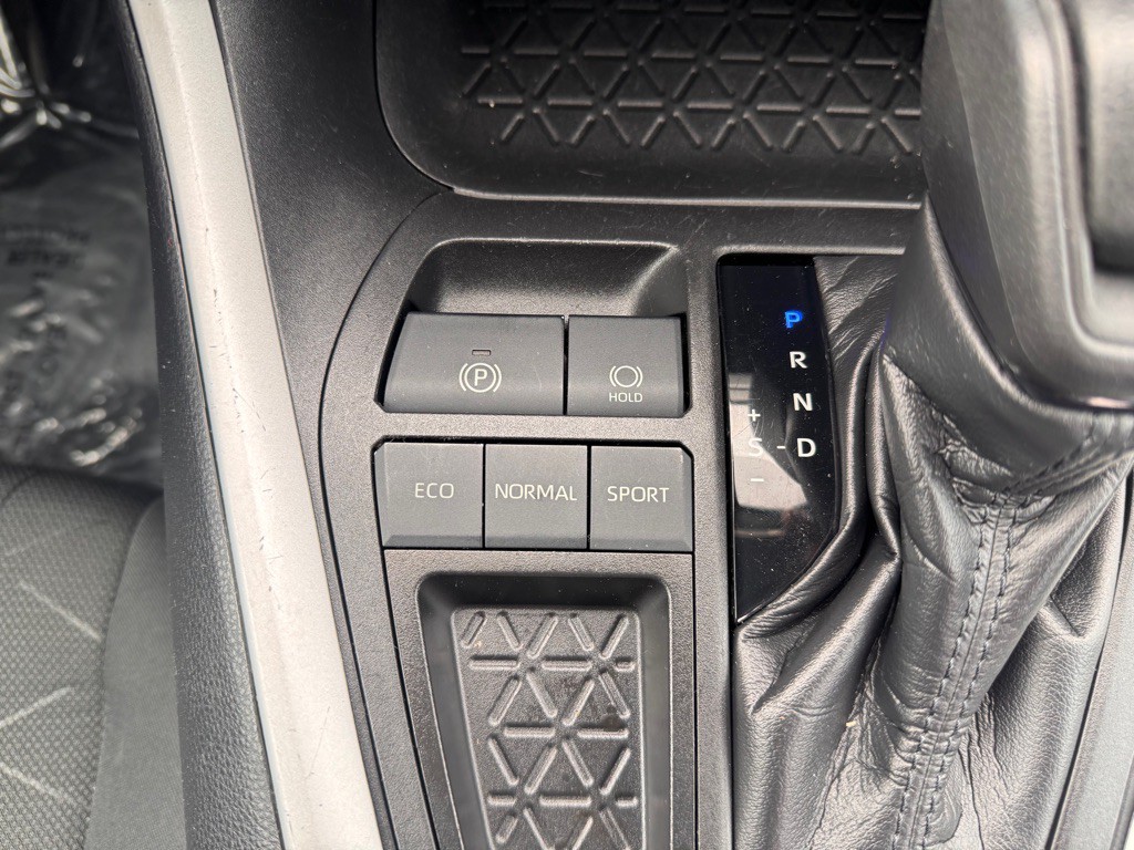 2021 Toyota Rav4 Image 17