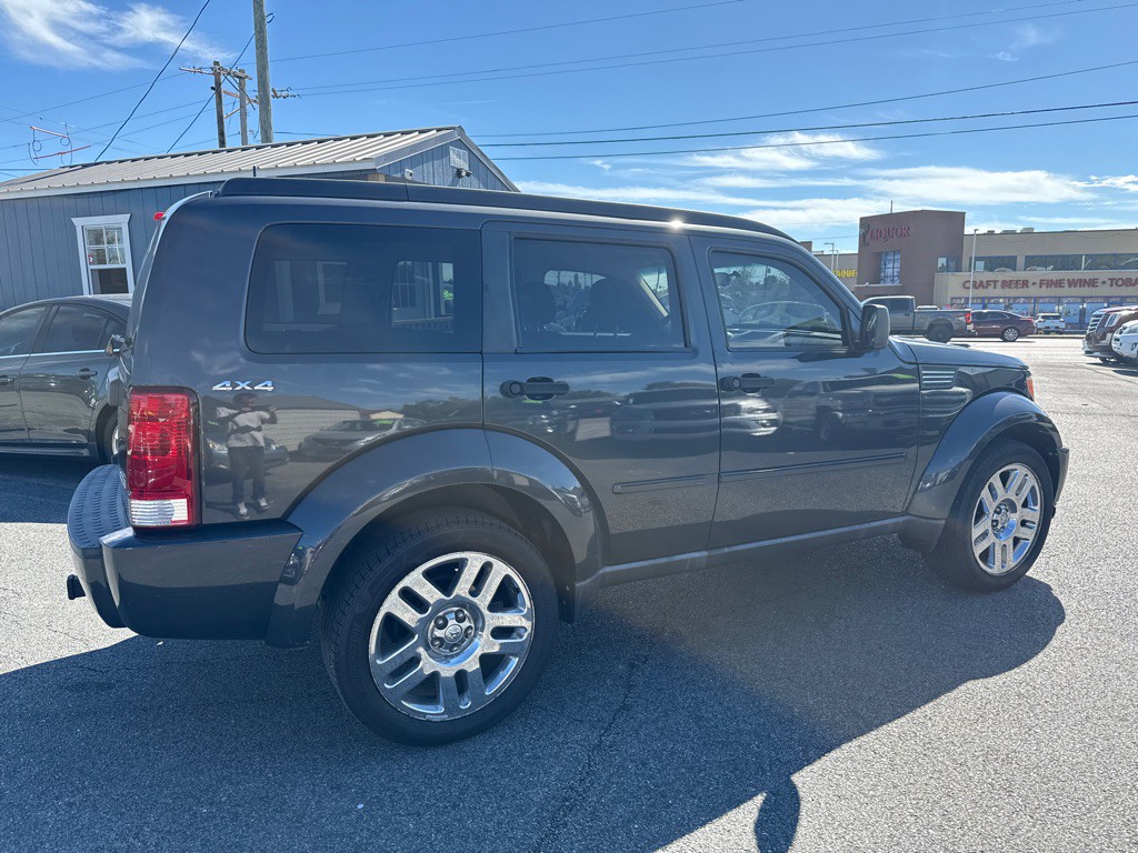 2010 Dodge Nitro Image 4