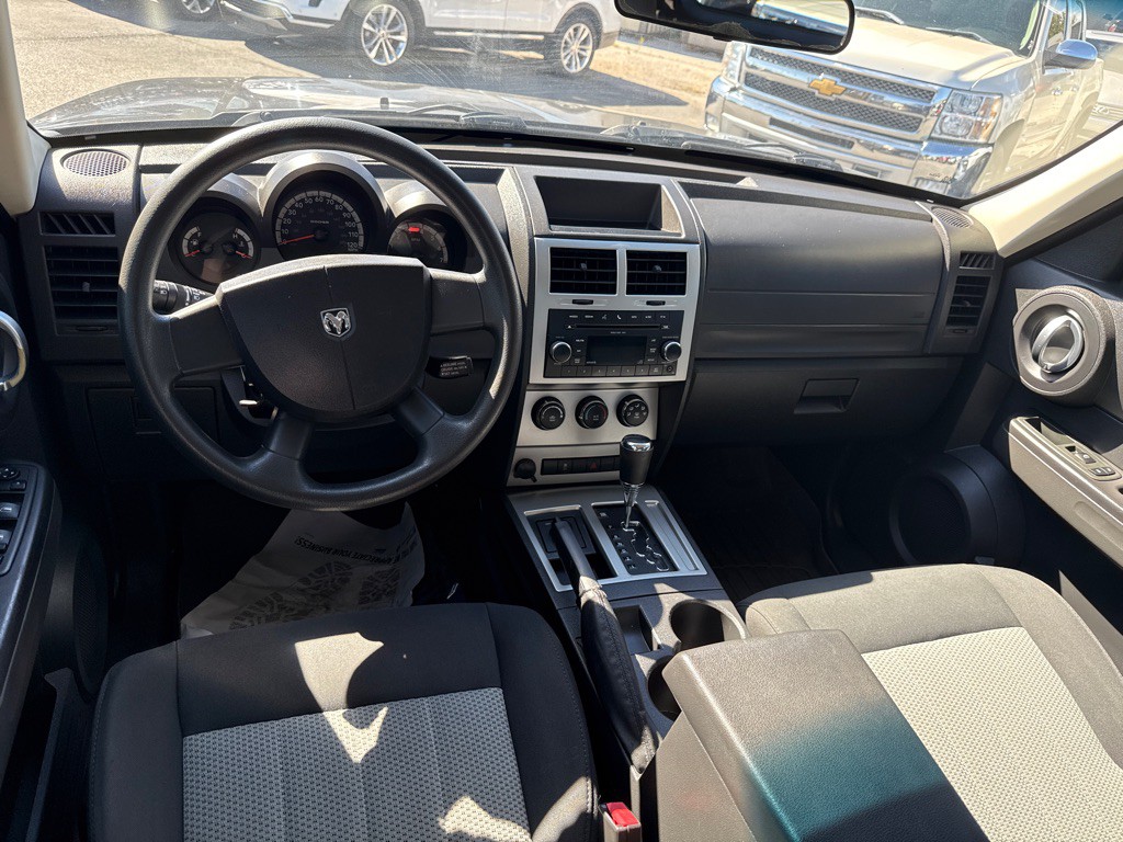 2010 Dodge Nitro Image 7