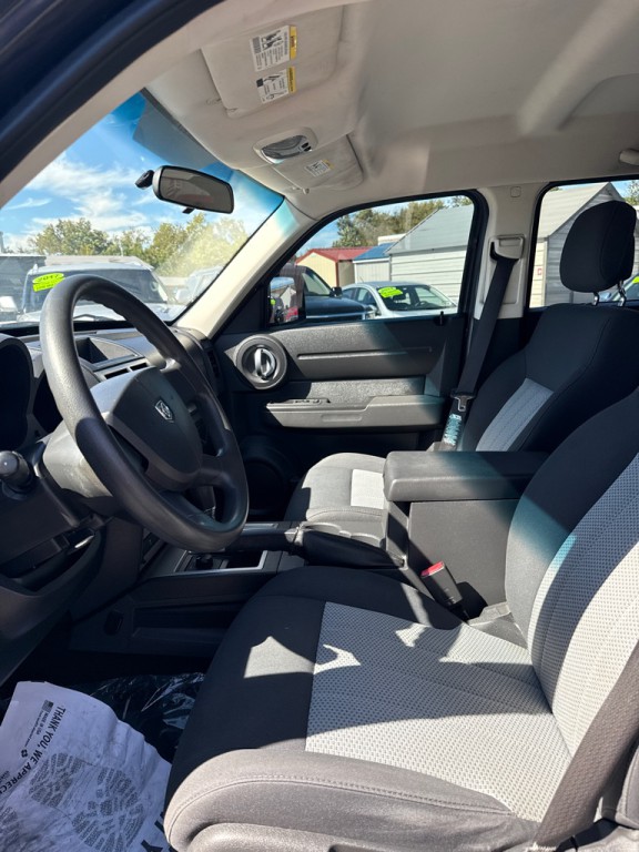 2010 Dodge Nitro Image 9