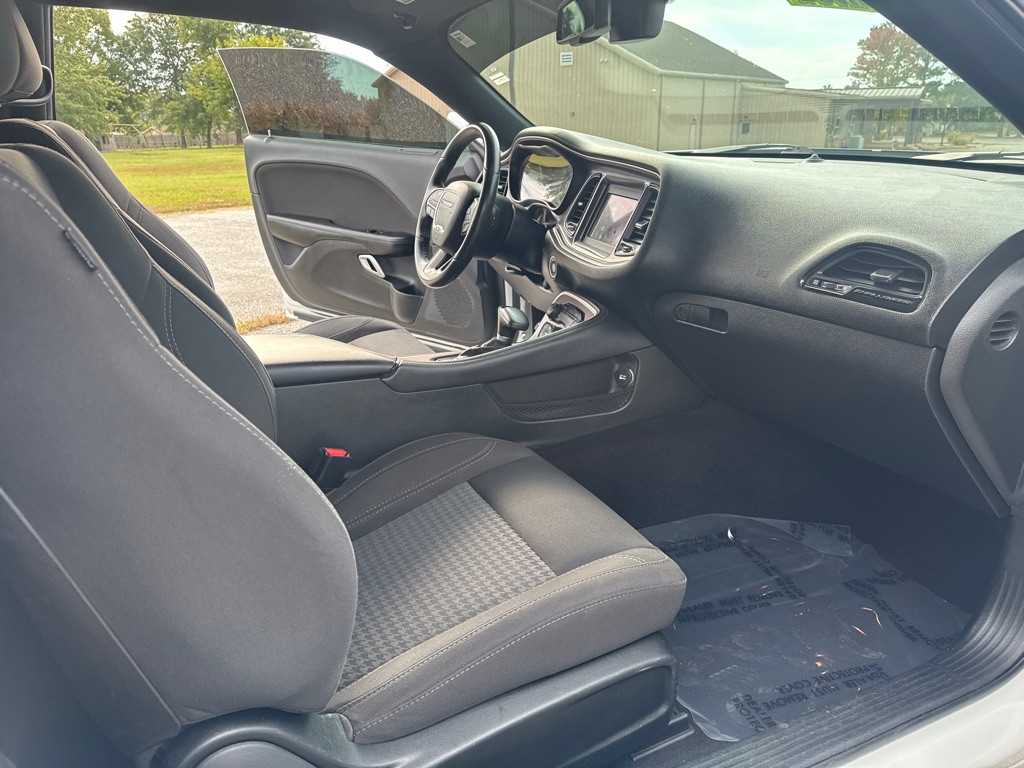2019 Dodge Challenger Image 14