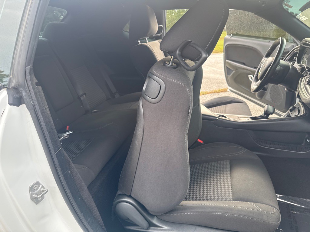 2019 Dodge Challenger Image 16