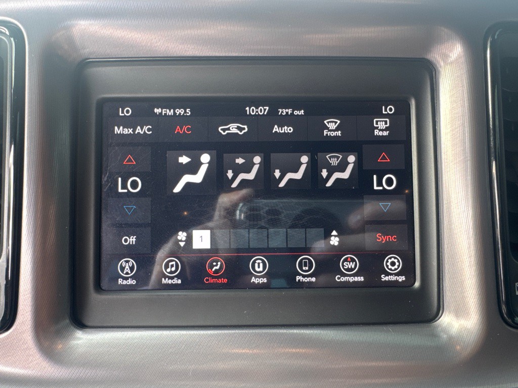 2019 Dodge Challenger Image 21