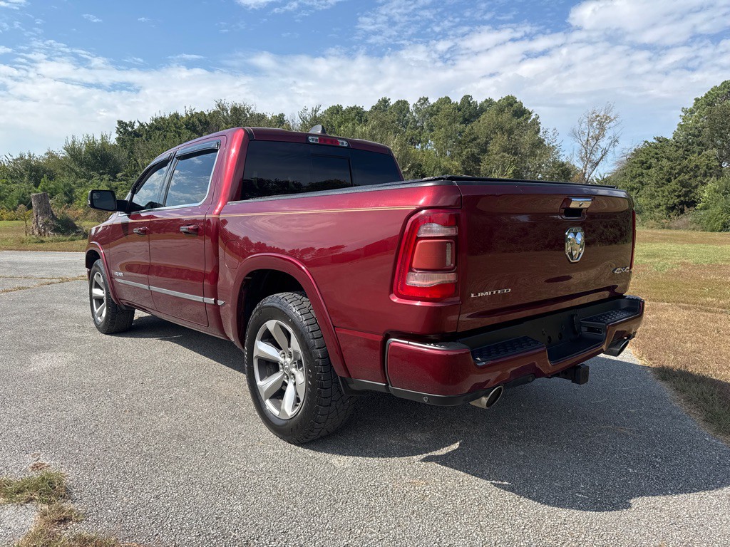 2019 RAM 1500 Image 7