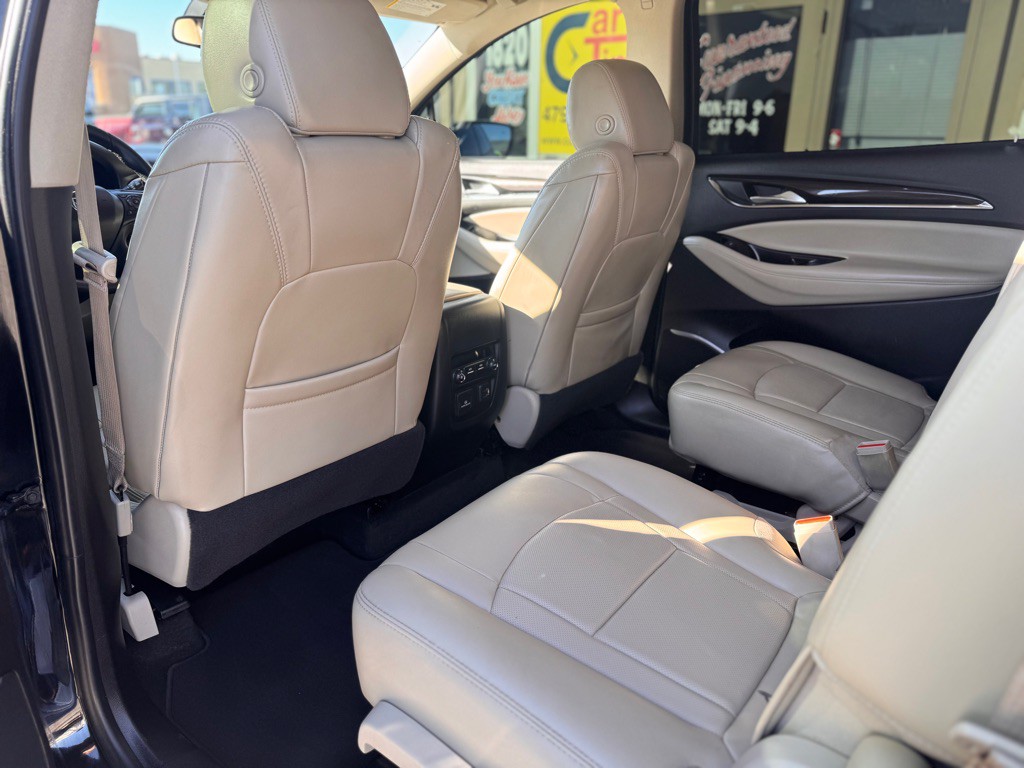 2018 Buick Enclave Image 11