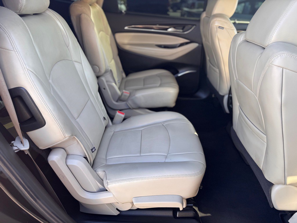 2018 Buick Enclave Image 14