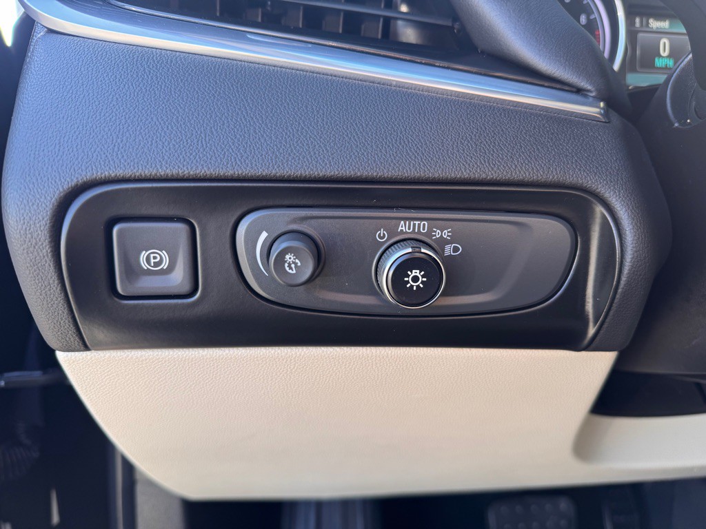 2018 Buick Enclave Image 21