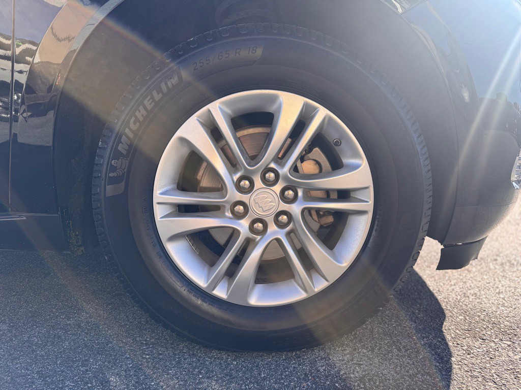 2018 Buick Enclave Image 24