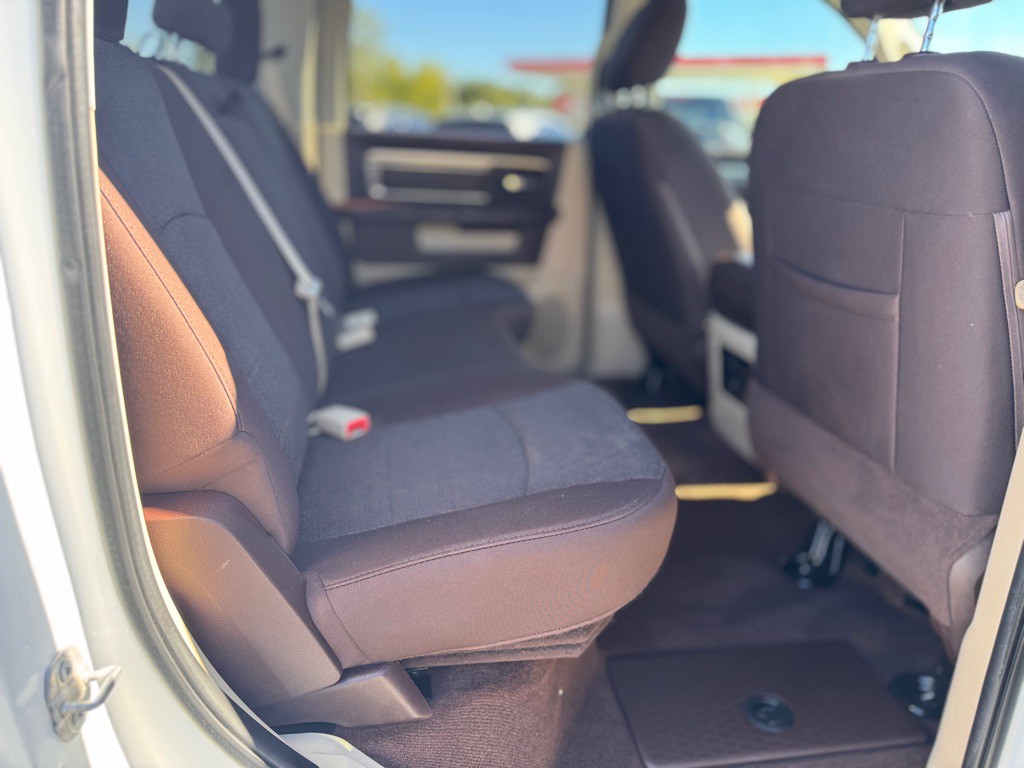 2018 RAM 1500 Image 12