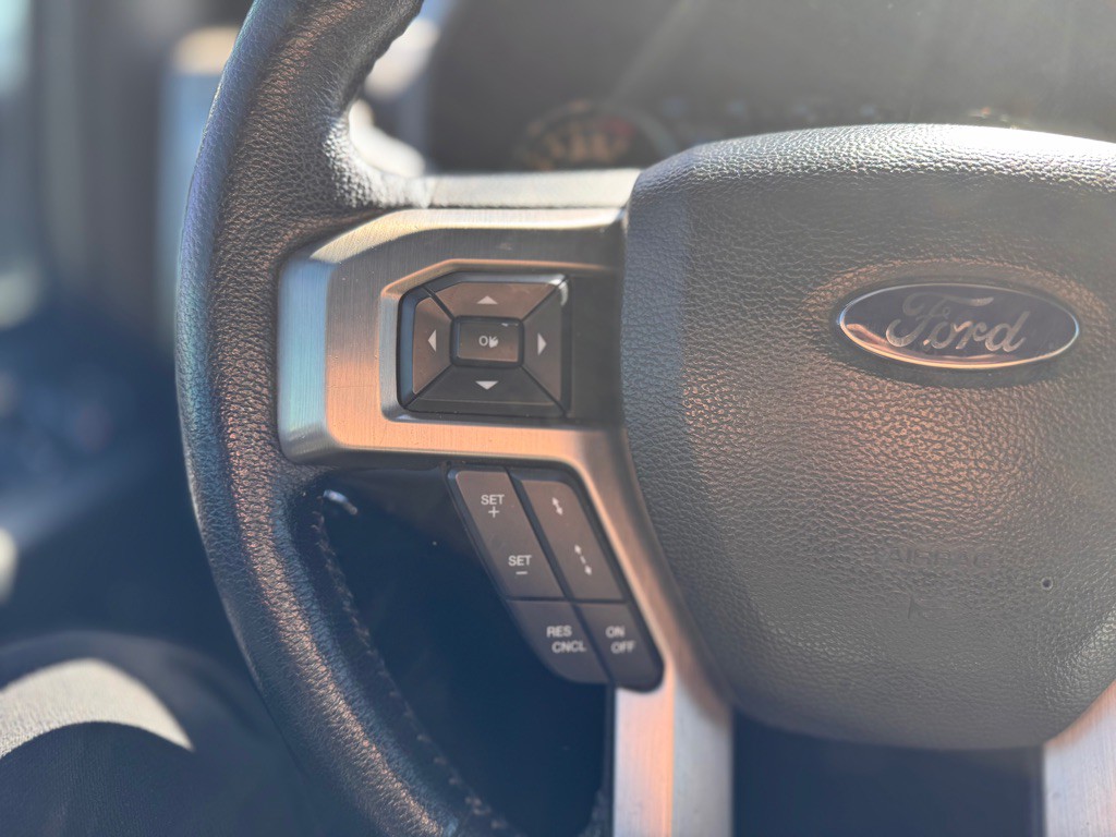 2015 Ford F-150 Image 17