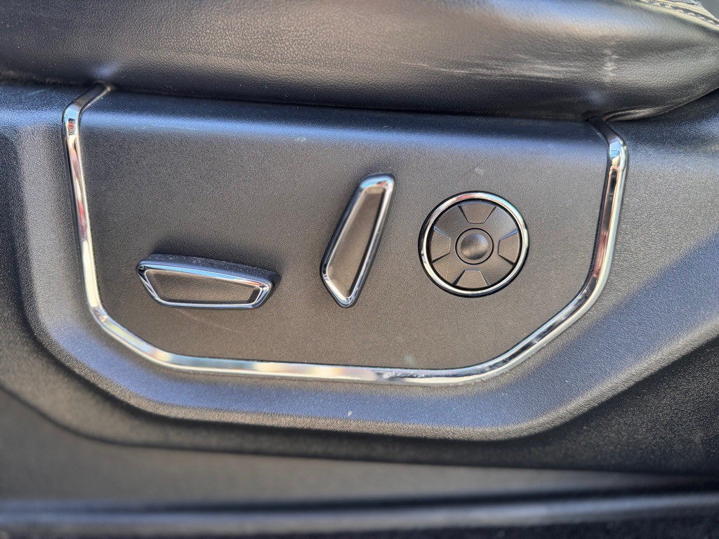 2015 Ford F-150 Image 17