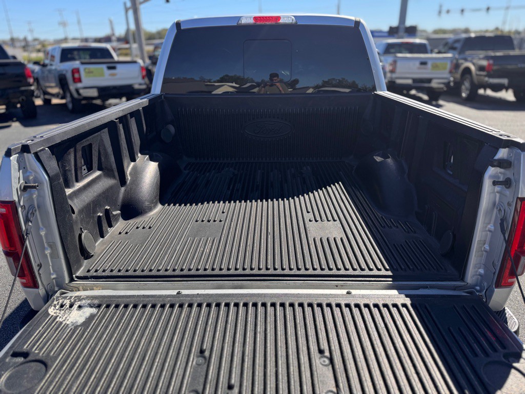 2015 Ford F-150 Image 18
