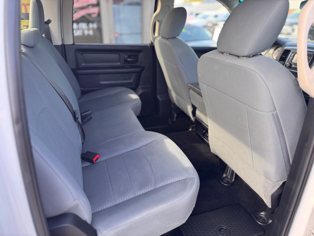 2017 RAM 1500 Image 8
