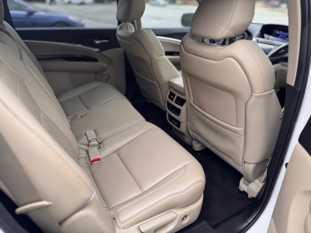 2017 Acura MDX Image 16