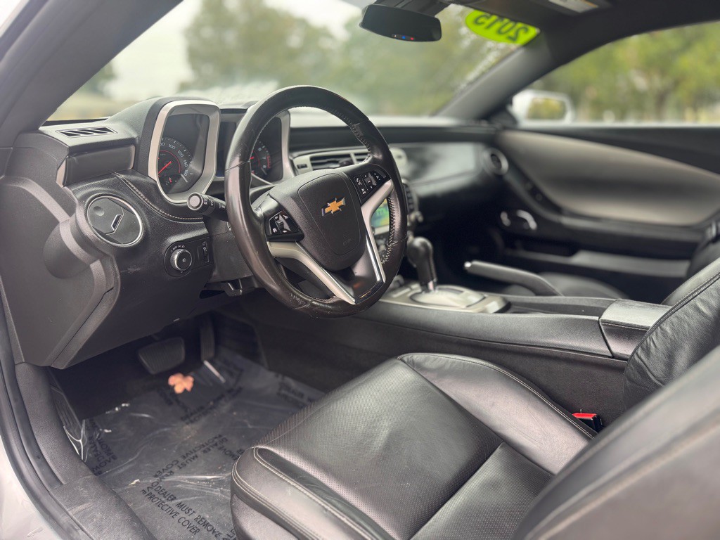 2015 Chevrolet Camaro Image 12