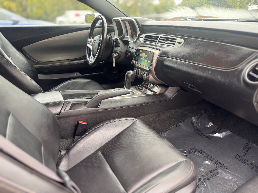 2015 Chevrolet Camaro Image 13