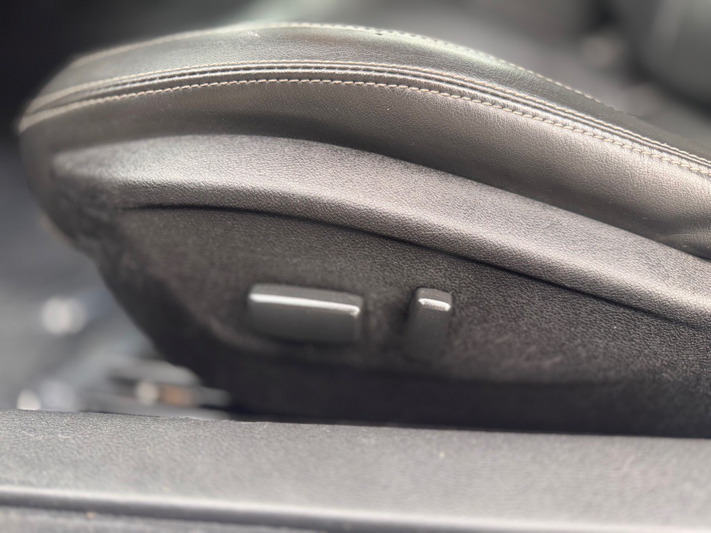 2015 Chevrolet Camaro Image 20