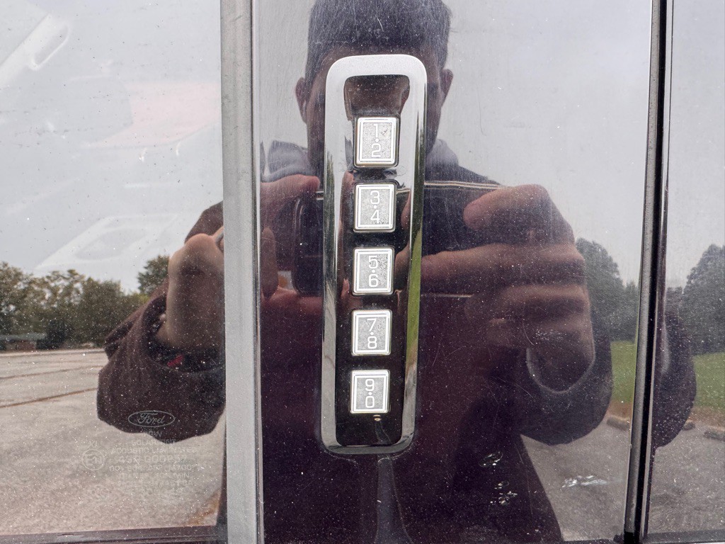 2017 Ford F-150 Image 22