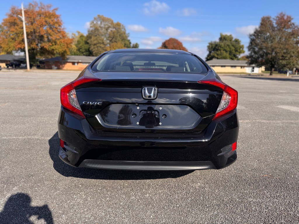 2018 Honda Civic Image 6