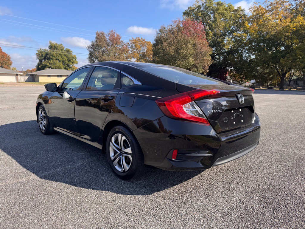 2018 Honda Civic Image 7