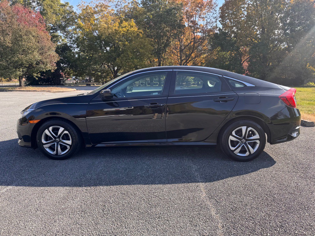 2018 Honda Civic Image 8