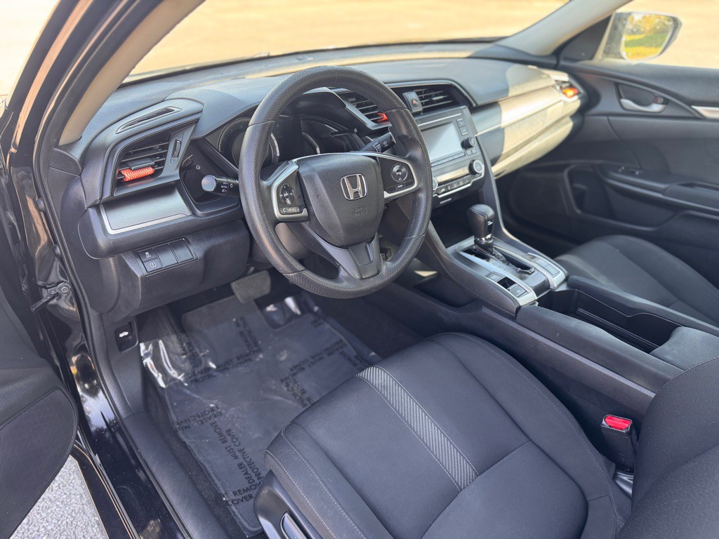 2018 Honda Civic Image 9