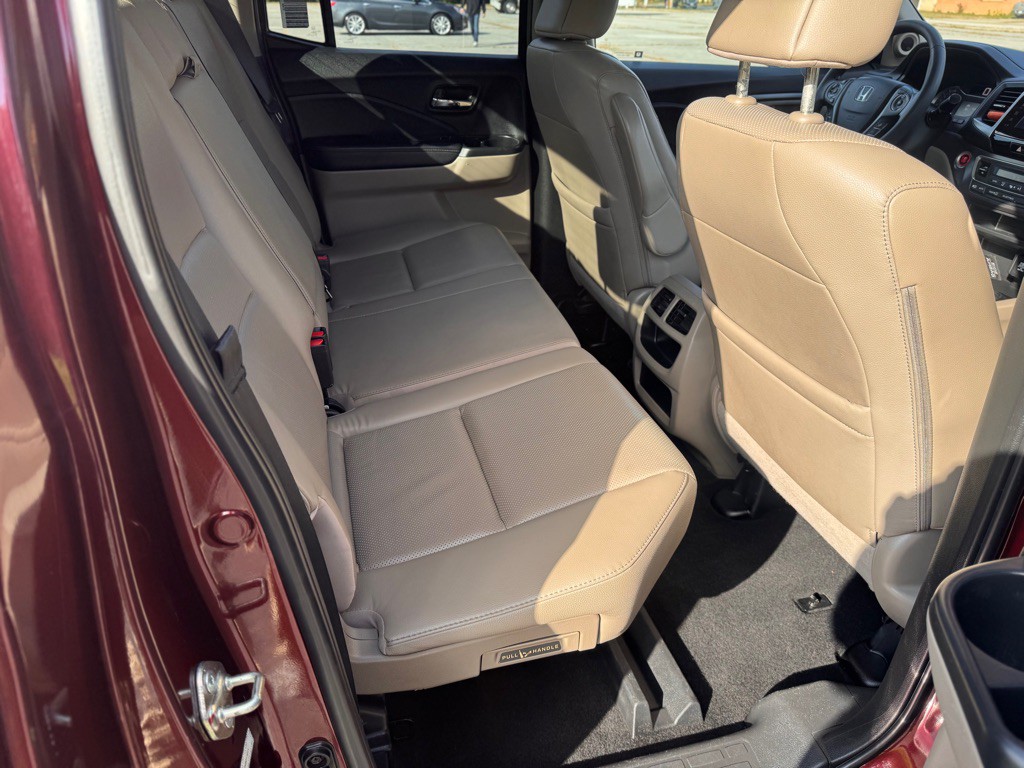 2017 Honda Ridgeline Image 11