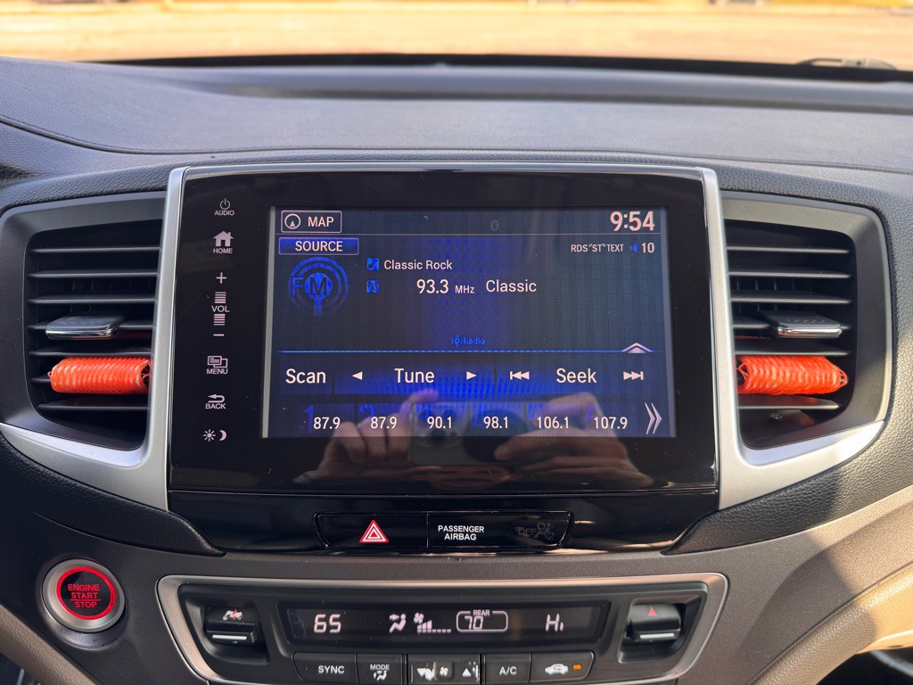 2017 Honda Ridgeline Image 15