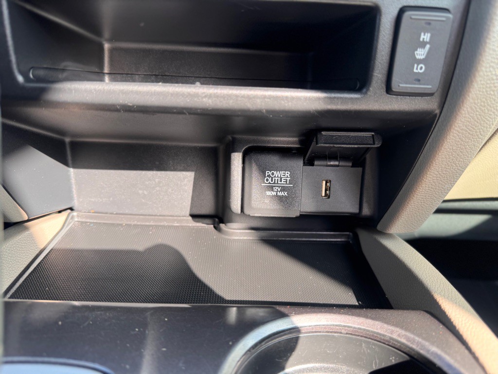 2017 Honda Ridgeline Image 17