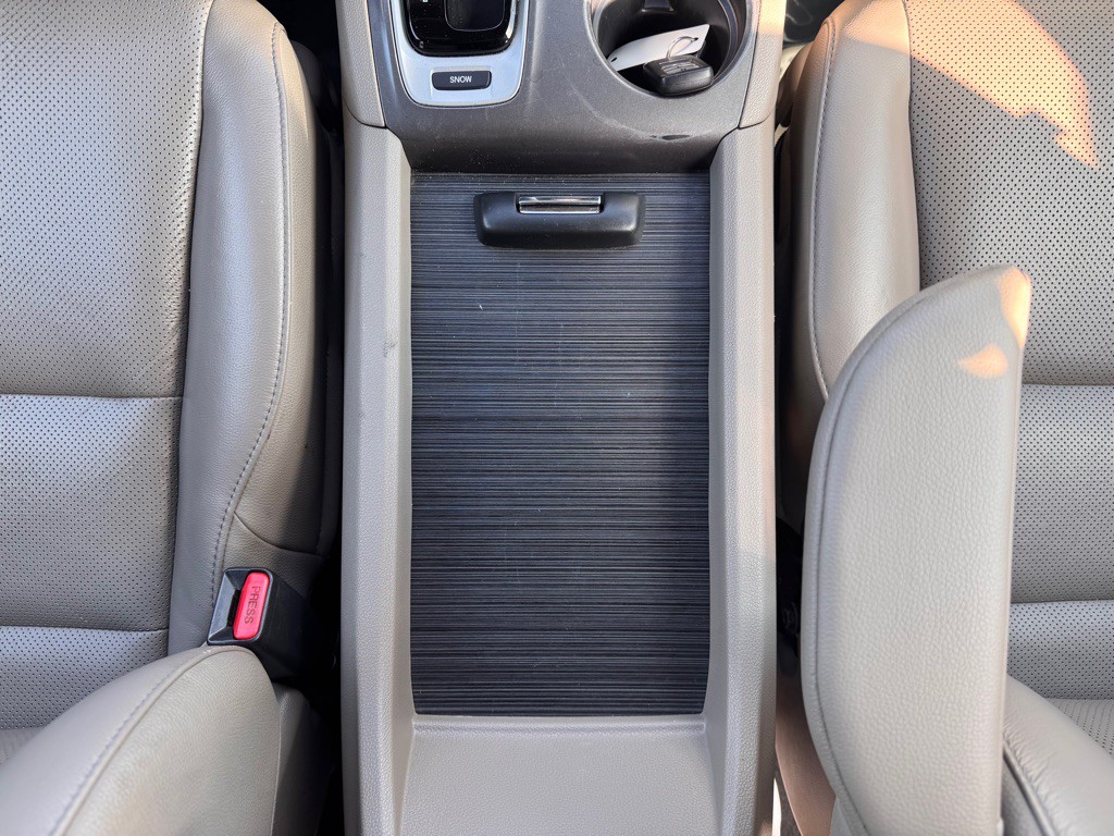 2017 Honda Ridgeline Image 19