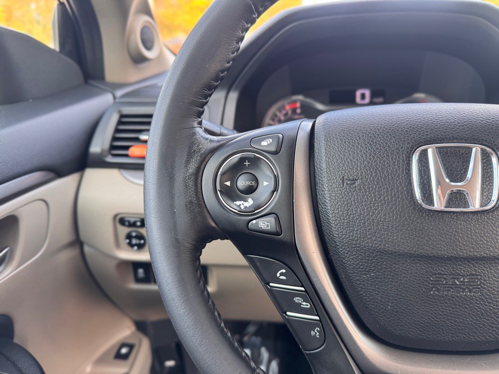 2017 Honda Ridgeline Image 23