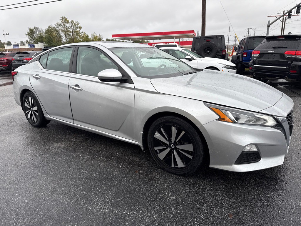 2022 Nissan Altima Image 3