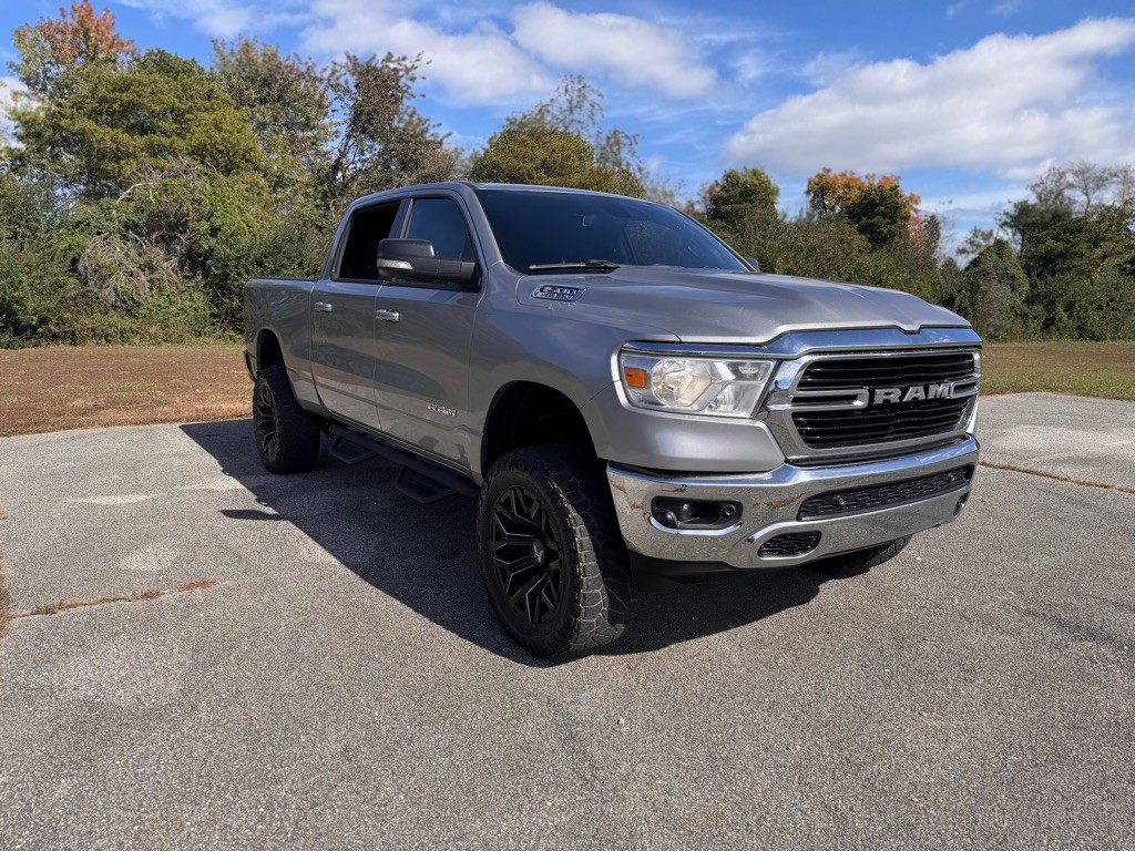 2019 RAM 1500 Image 3