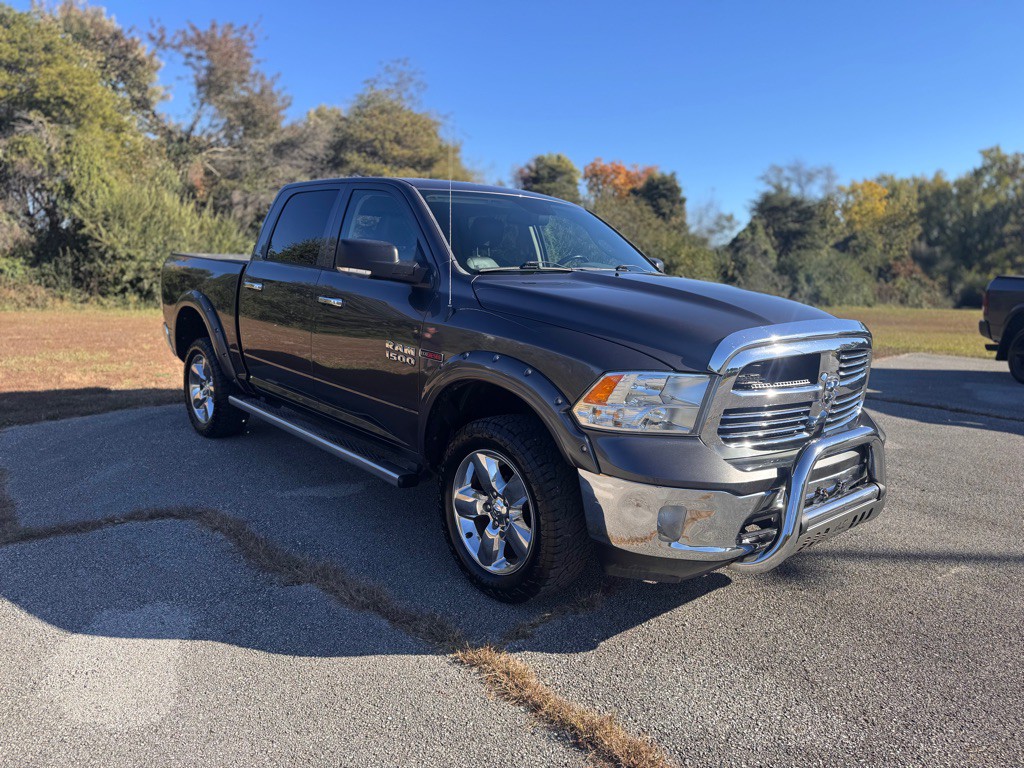 2015 RAM 1500 Image 2