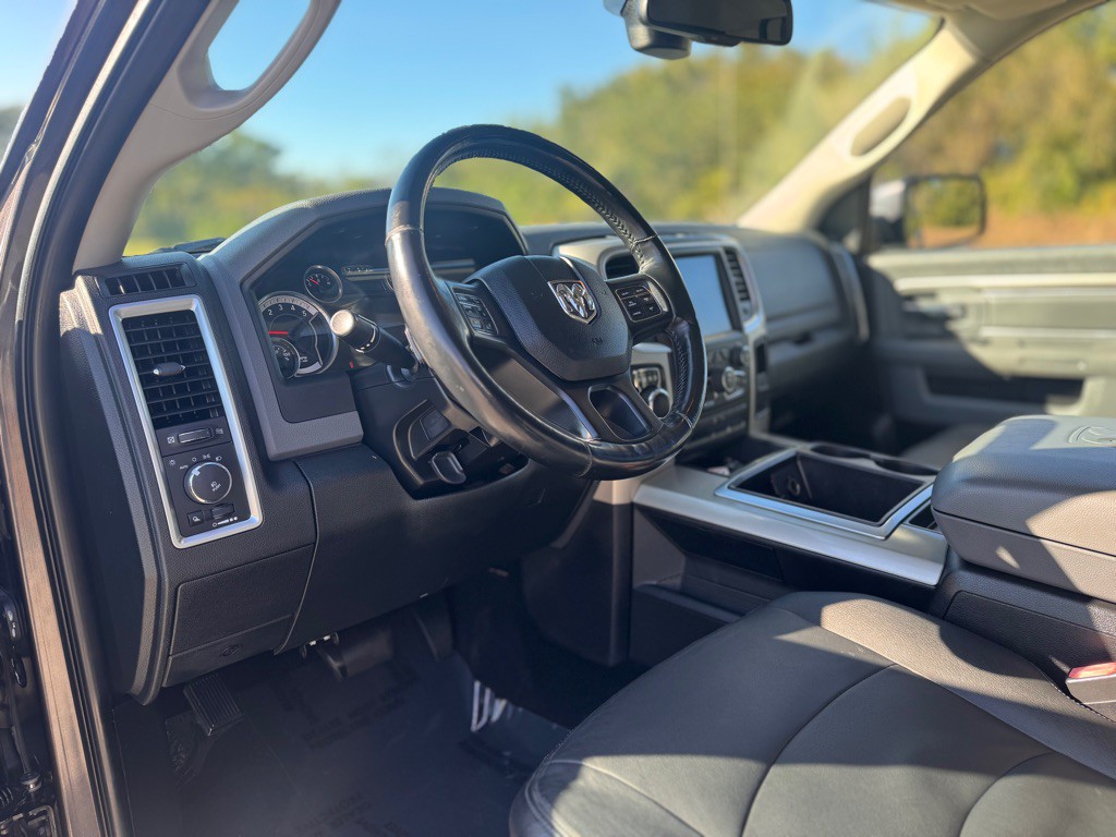2015 RAM 1500 Image 8