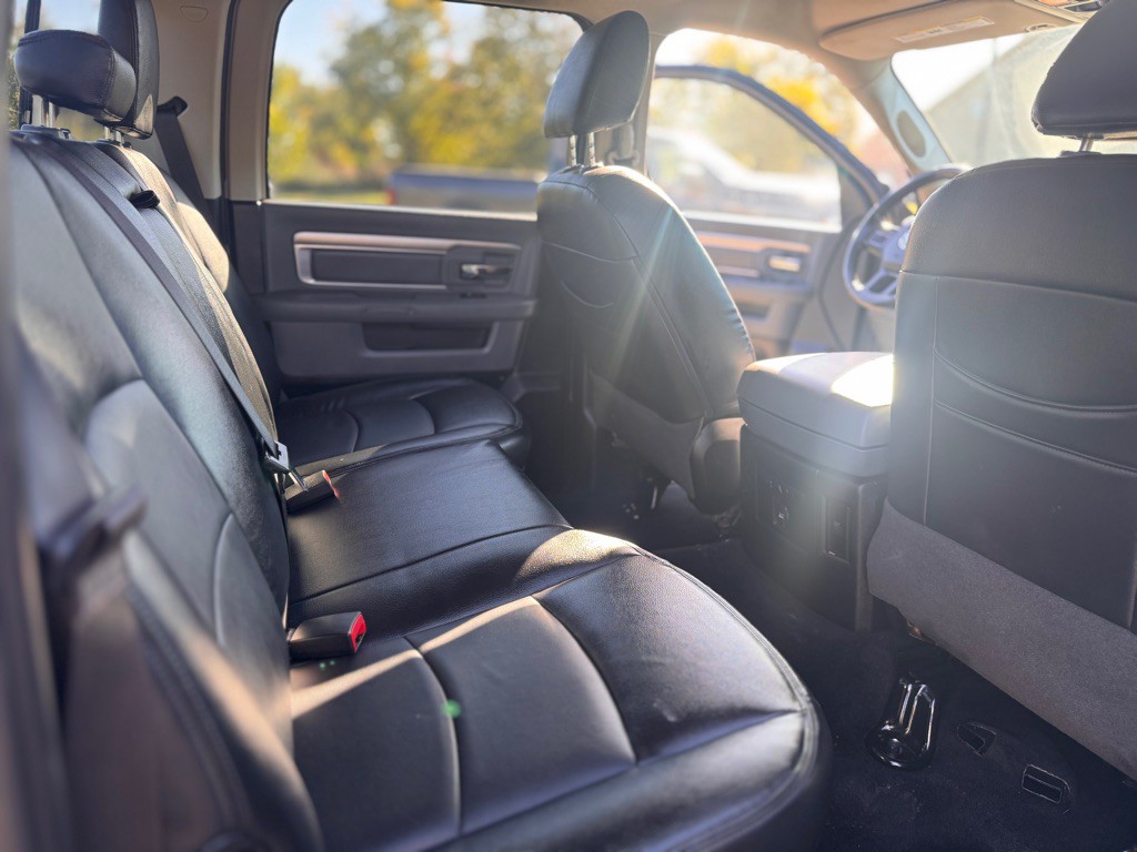 2015 RAM 1500 Image 11