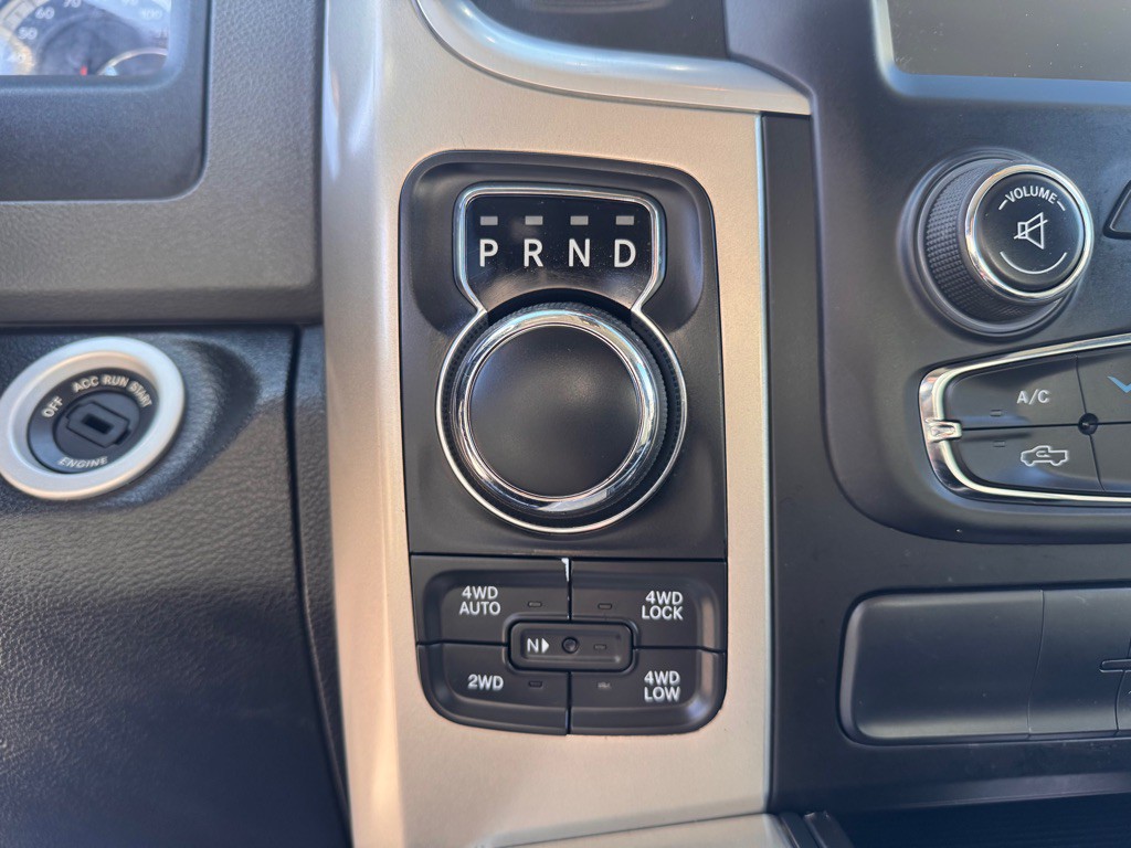 2015 RAM 1500 Image 18